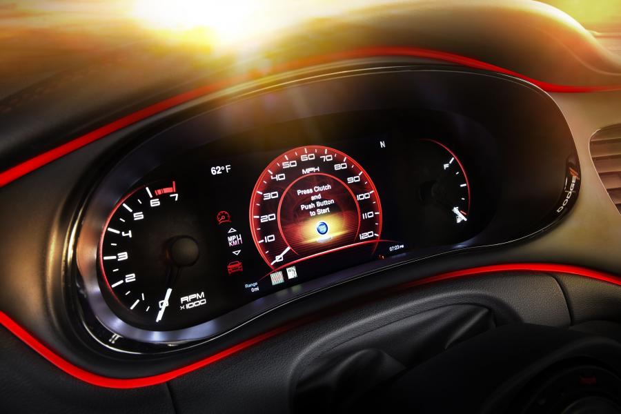  Dodge Dart 2012 года  (фото 3 из 145)